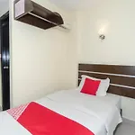 Super Oyo 89944 Stay Inn